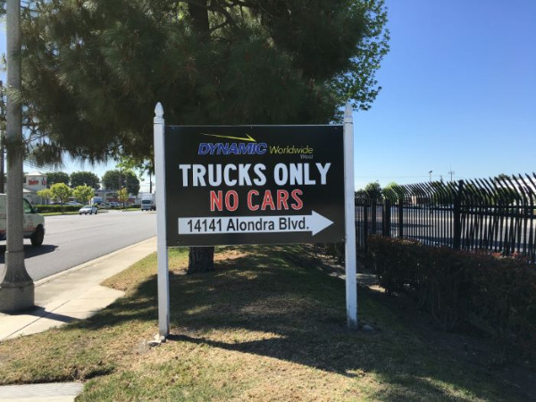 Warhouse and receiving signs in Los Angeles County CA