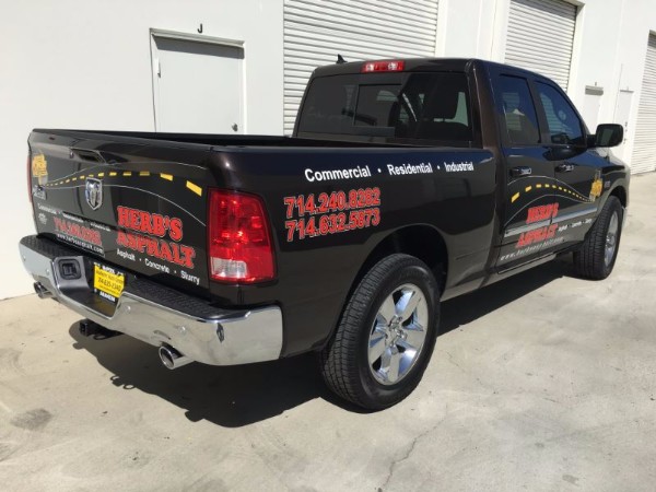 Vinyl Graphics for Pick up trucks in Anaheim CA