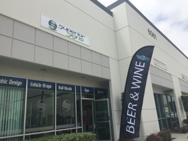 Custom printed windflags for businesses in Orange County CA