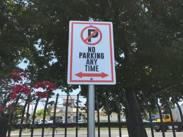 No Parking Signs for Warehouses in Orange County CA