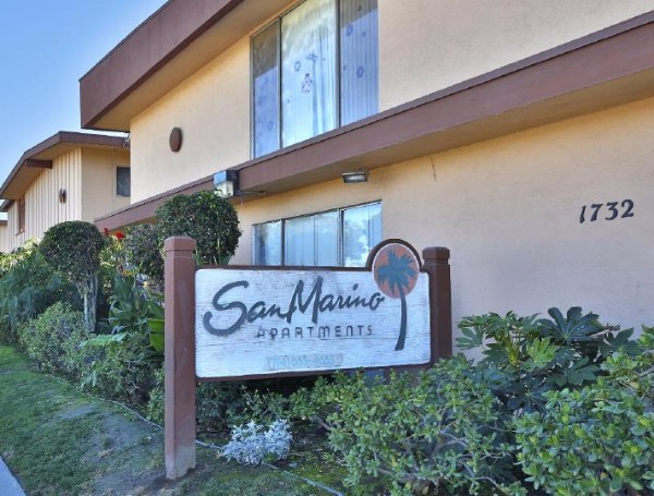 Apartment Complex Signs in Anaheim CA