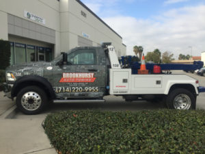 Custom vinyl wraps for tow trucks in Buena Park CA