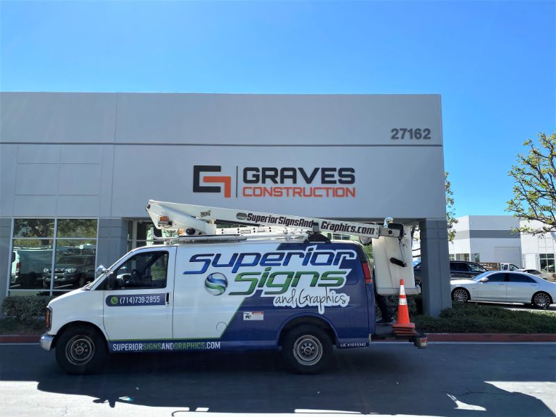 Building Signs in Foothill Ranch CA