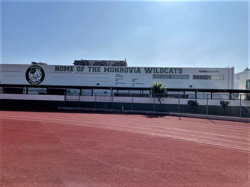 giant wall lettering and logos for schools in los angeles, ca