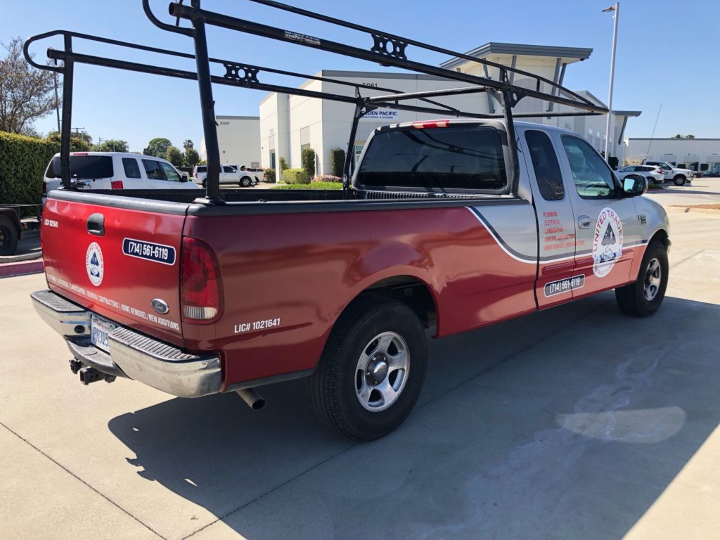 construction truck graphics in fullerton, ca