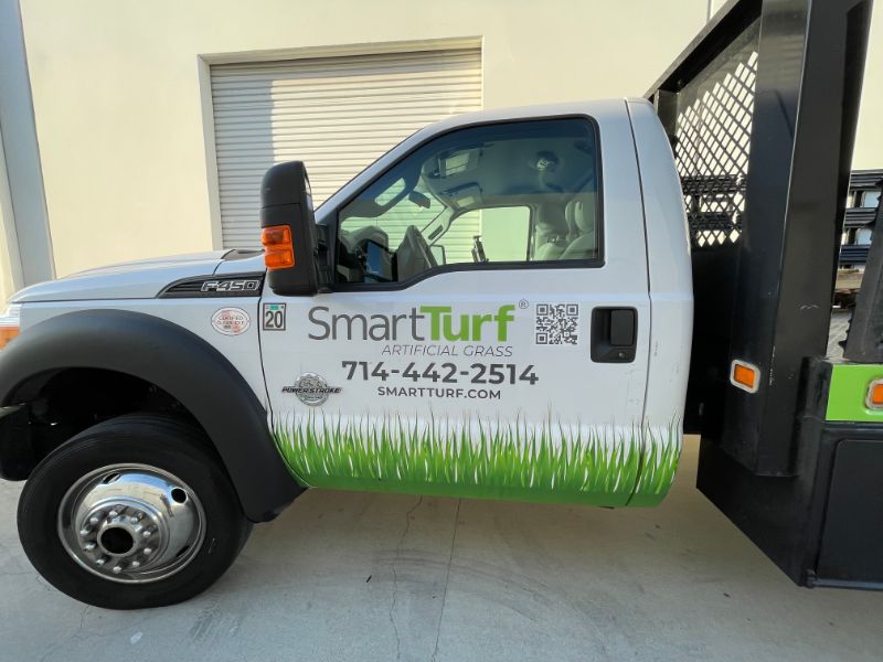 Custom graphics for stakebed trucks in Orange County CA
