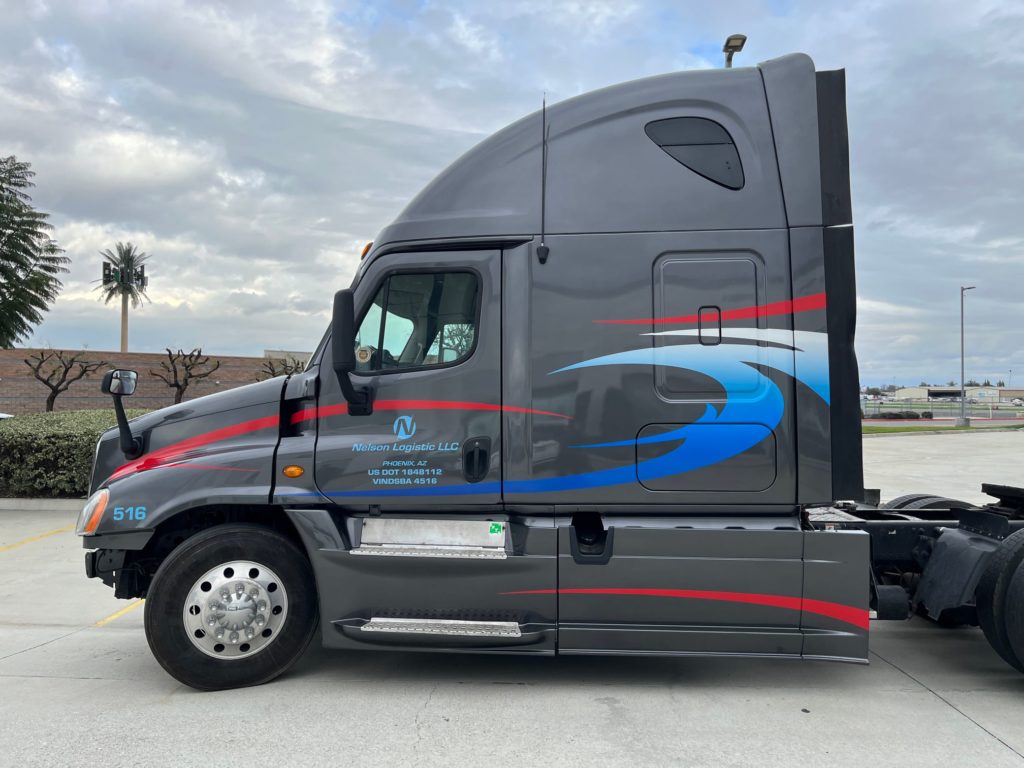 commercial truck decals and lettering in los angeles, ca