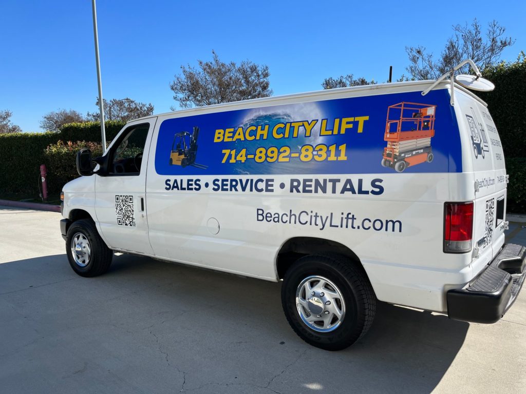 decals and lettering for commercial vehicels in garden grove, ca