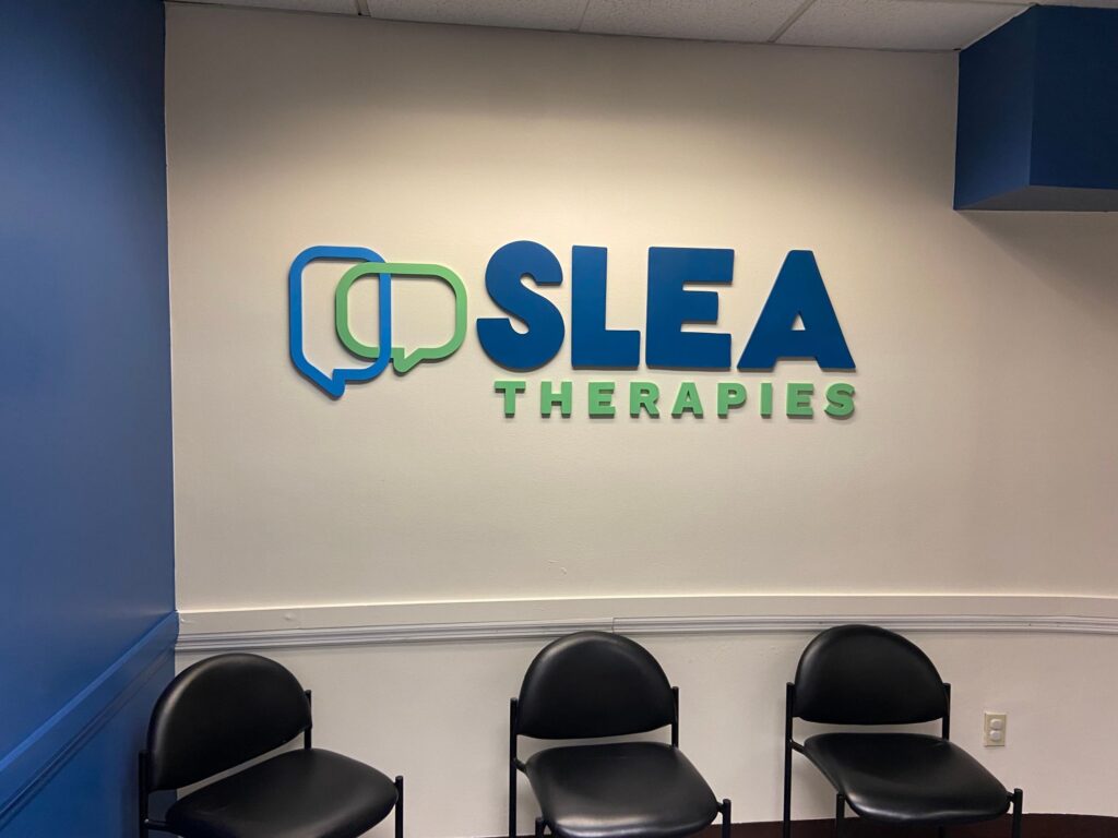 custom lobby signs in los angeles, ca