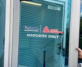 vinyl window lettering and logos in cypress, ca