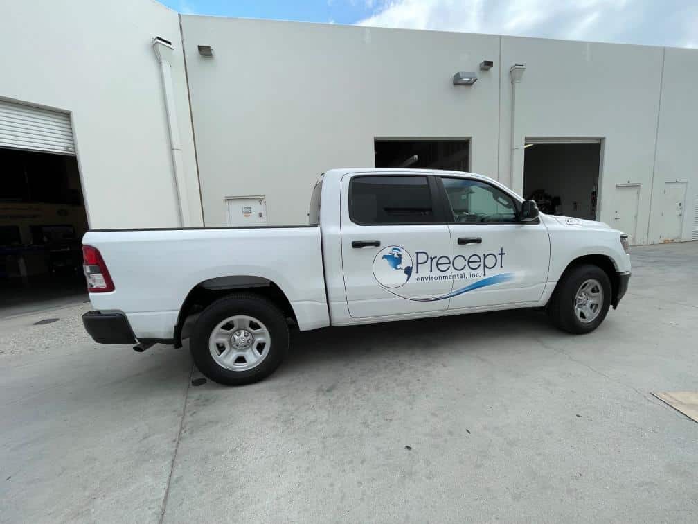 vinyl decals and lettering for work trucks in orange county, ca