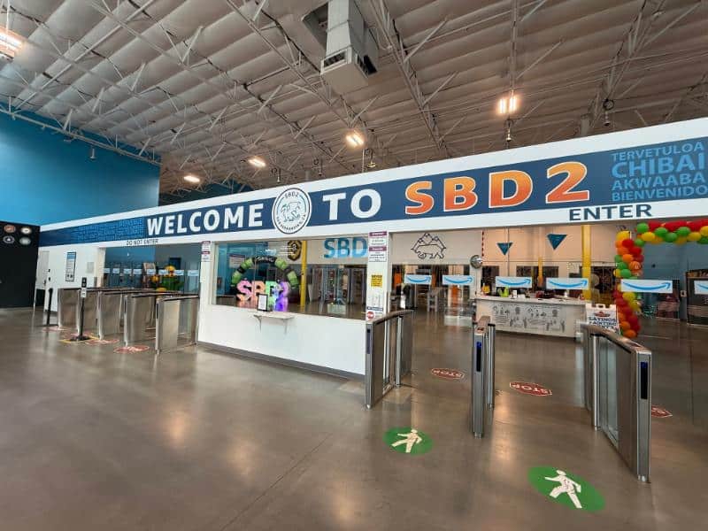 Welcome word wall graphics for warehouses in orange county, ca