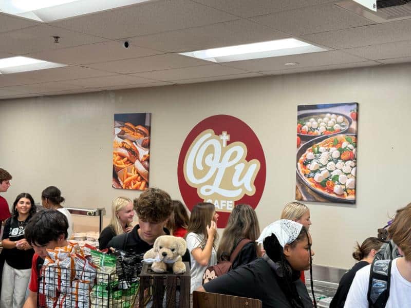 logo wall decals for schools in orange county, ca