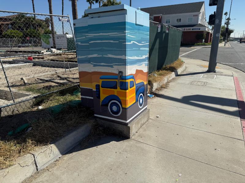 custom vinyl wraps for traffic signal electrcal boxes in orange county, ca
