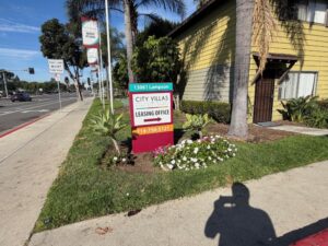 Anaheim, ca signs for apartment communities and complexes