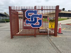 Big 3D letters and logos for Schools in LOs Angeles, ca